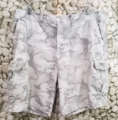 Foundry Cargo Shorts Size 46 Camouflage Gray Cargo Pockets Cotton Casual - Image 1 of 4