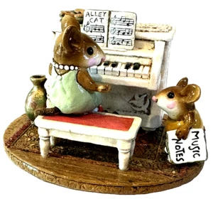 Wee Forest Folk M-282b "Su lección de música" - Como nuevo con caja WFF - Imagen 1 de 6