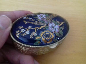 VINTAGE Ladies ornate pill BOX with enamel top - Picture 1 of 12
