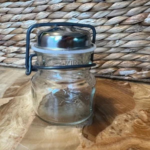 Small Wired Jar with Stars - Picture 1 of 6