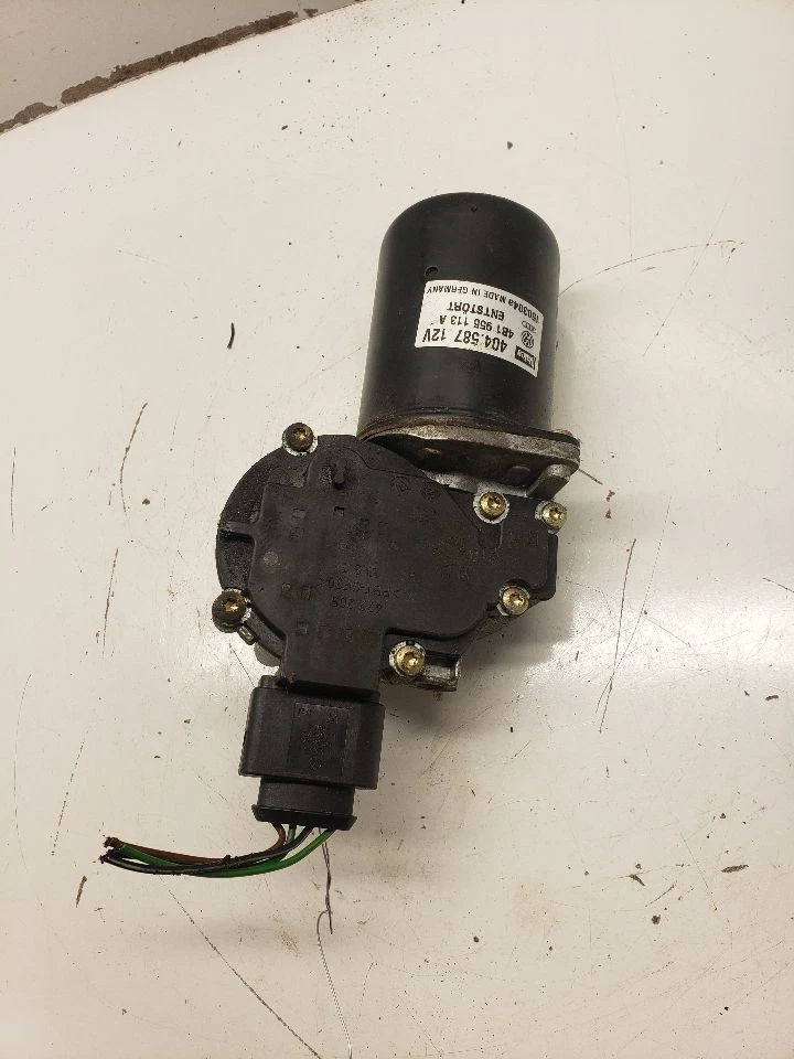 Мотор стеклоочистителя ветрового стекла подходит для 01–05 AUDI ALLROAD 1077129 - Изображение 1 из 4