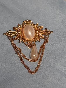 Gold Tone Swag Chains Victorian Style Brooch Pin W/ Teardrop & Oval Faux Pearls - Picture 1 of 7