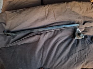 HOLDEN WIPER LINKAGE LH PASSENGER HQ HJ HX HZ WB WIPER PIVOT - Picture 1 of 2