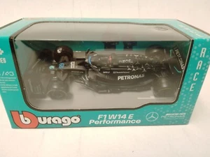 BBurago Burago Mercedes AMG F1 W14 #63 George Russell 2023 1/43 18-38080#63 - Foto 1 di 3