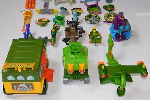 25 Pc Teenage Mutant Ninja Turtles Vtg 1980s 1990s Accessories Vehicles Extras - Picture 1 of 16