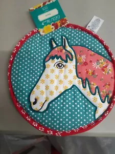 Pioneer Woman Quilted Horse Trivet, New with Tags - Picture 1 of 2