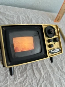 ✅ WACO VINTAGE TRANSISTOR MW RADIO & SLIDE VIEWER GOLD MODEL 1960s TV SHAPED - Picture 1 of 13