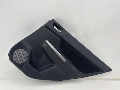 Panel de moldura de puerta interior lateral derecho trasero Subaru XV Crosstrek 2015-2016 OEM Foto 1 de 4