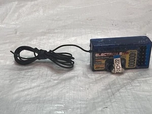 HITEC ELECTRON 6 FM 6 CHANNEL DUAL CONVERSION CH27 RECEIVER W/72.330MHZ CRYSTAL - Picture 1 of 2