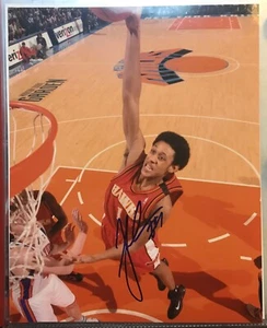 Atlanta Hawks #1 Josh Childress Autographed Rookie 8x10 Color Action Photo - Picture 1 of 1