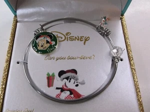 Disney Can You Bow-leave? Christmas Charm Bracelet New In Box - Picture 1 of 5