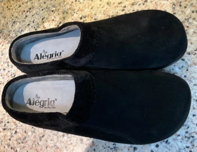 Tamancos ALEGRIA BY PG LITE SLIP-ON TAMANHO 40/9-9.5 KYA PRETO (lã forrada por dentro) NOVO - Imagem 1 de 4