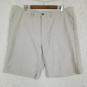 Travis Mathew Shorts Men's Size 40 Gray Flat Front Golf/Chino Shorts Lightweight - Picture 1 of 8