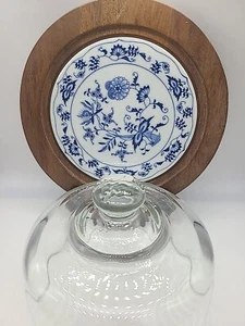 Blue Danube Blue Onion Cheese Plate With Dome - Picture 1 of 4