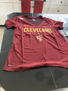 WOMENS NBA NIKE DRIFIT CLEVELAND CAVALIERS SHORT SLEEVE T SHIRT M MEDIUM NWT - Picture 1 of 4