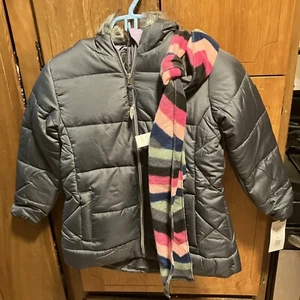 Winter Jacket Size 10/12 Girls - Picture 1 of 10