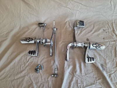 Harley Davidson Dyna Superglide 2003 controles delanteros palanca de cambios freno pedal clavijas Foto 1 de 4