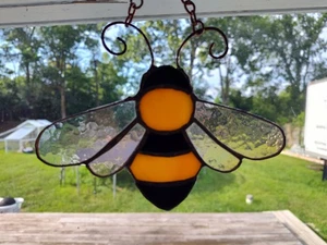 Stained Glass Bumble Bee Suncatcher - Picture 1 of 5