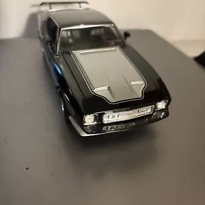 Testors 1:24 Ultra Detail Platinum Series Mustang Mach 1 silber/schwarz Metallbausatz - Bild 1 von 13
