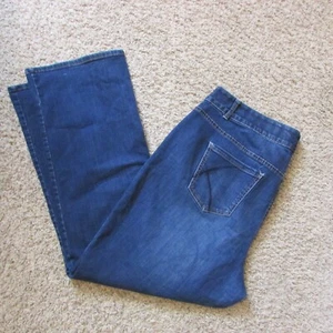 Pantalones de mezclilla Lane Bryant 20 Bootcut ajustados tecnología abdomen elásticos cintura interior usados en excelente estado - Imagen 1 de 3