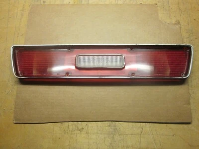 Dodge Coronet 1974 lente de luz trasera R.H. Foto 1 de 4