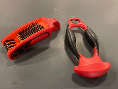 LANSKY KNIFE SHARPNER, MULTI-TOOL, & BOTTLE OPENER COMBO 2 ITEMS - Image 1 of 4