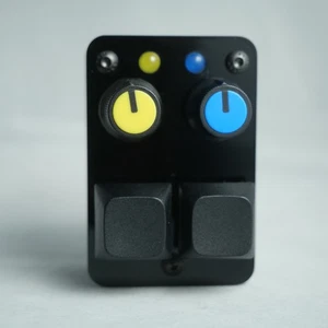 madMidiMiniClassic Midi Controller 2 buttons, 2 potentiometers, 2 LEDs - Picture 1 of 5