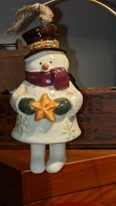The Christmas Sample Russ Hand Painted FROSTY THE SNOWMAN Ornament Dangle Feet - Picture 1 of 6