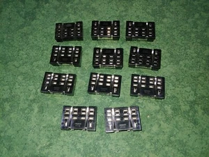 OMRON PT14 Ice Cube Bases 14 Pin (25111-A10) - Picture 1 of 4