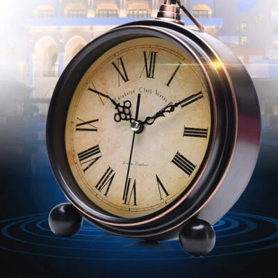 Tischuhr im antiken Vintage-Retro-Nostalgie-Design aus Metall, Schreibtischuhr - Bild 1 von 4