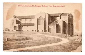 c.1910 Nuevo Auditorio Muskingum College Nuevo Concord OH Postal Universidad De Colección - Imagen 1 de 2