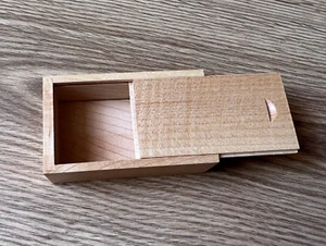 Ahornholz Geschenkbox mit Schiebedeckel für USB, Hochzeit Holzbox Schiebe Top - Bild 1 von 4
