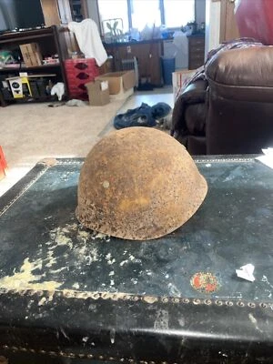 Casco italiano M33 Segunda Guerra Mundial. Foto 1 de 4