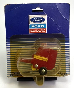 Scale Models - Ford New Holland 660 Baler - 1:64 Scale #1 - Picture 1 of 3