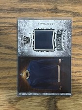 2022 Sportkings Volume 3 Legends Game Worn Materials Black Lou Holtz #LSM-54