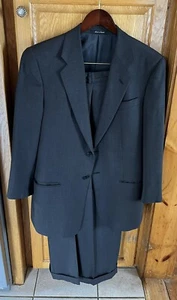 Armani dunkelgrauer Anzug Gr.34 trocken gereinigt Mani von Giorgio Armani - Bild 1 von 9
