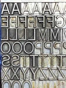 18, 18, 24, placcato rame gotico a luce condensata (ATF) tipo tipo tipografia - Foto 1 di 6