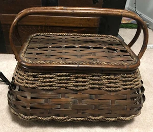 Wonderful Vintage Primitive Folk Art Wicker Rope Rattan Lidded Picnic Basket - Imagen 1 de 12