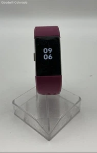 Fitbit Charge 2 Activity Tracker With Purple Silicone Band - Photo 1 sur 7