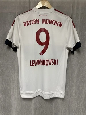 Camisa de futebol 2015 Bayern de Munique Roberto Lewandowski - Imagem 1 de 4