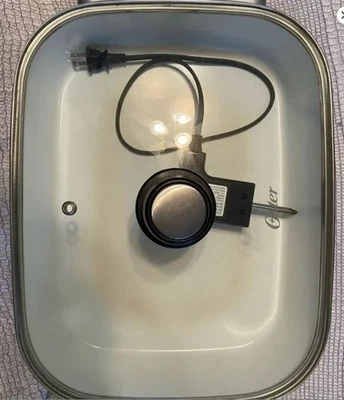 Sartén Eléctrica Oster 12" X 15" con Tapa, Estado Usado Foto 1 de 4