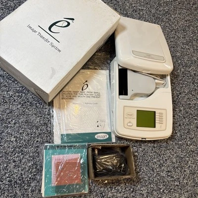 Baby Lock Imager ESS 2 Image Transfer System Creative Scanner W/ Box Power Cord - Image 1 of 4