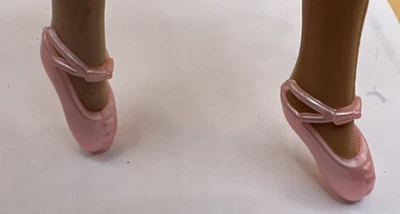 ТУФЛИ БАРБИ БАЛЕТ ТАПОЧКИ ФИОЛЕТОВЫЙ ПЛАСТИКОВЫЕ ЛЕНТЫ БАЛЕРИНА МИЛЫЕ КУКОЛЬНЫЕ ТУФЛИ - Изображение 1 из 4