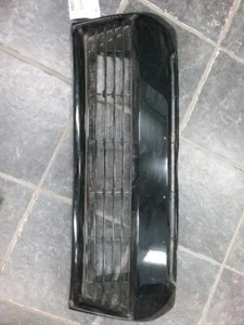 Grille Lower Center Without Chrome Surround Fits 14 COROLLA 341337 - Bild 1 von 3