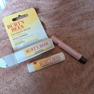 Burts Bees Advanced Relief 4.25g & Grapefruit Lip Shimmer SEALED - Picture 1 of 9