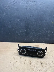 2007-2011 GMC Yukon Tahoe Automatic Climate Temperature Temp Control M8522 DG - Picture 1 of 8