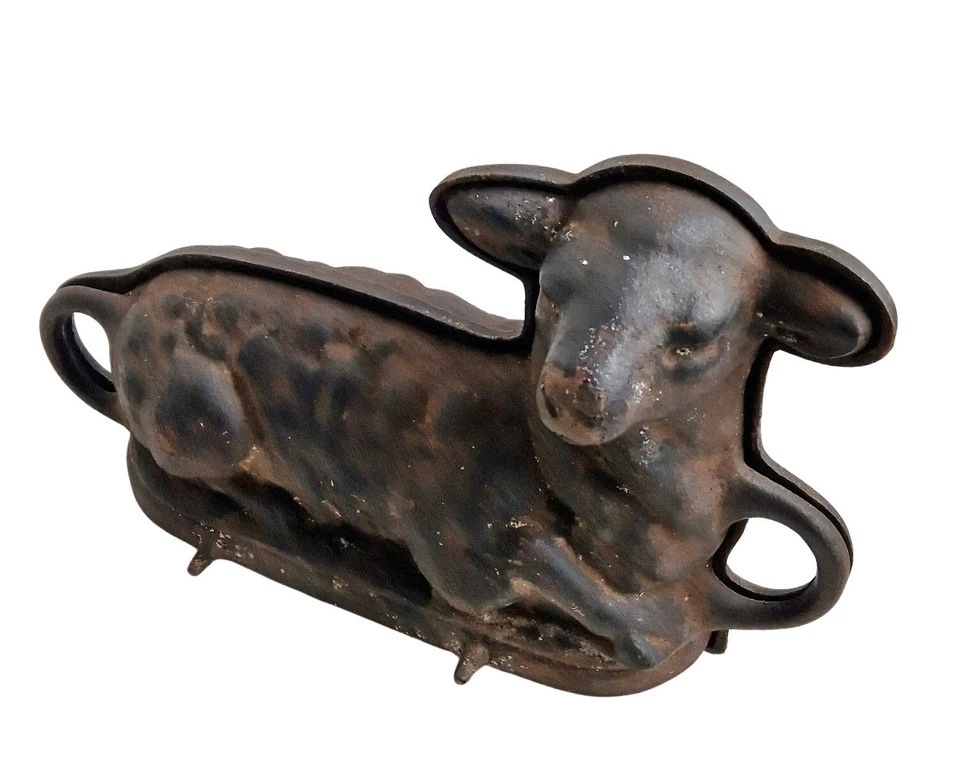 Antike Backform aus Gusseisen - Lamm / Osterlamm,  5 kg schwer    (# 17276) - Bild 1 von 3