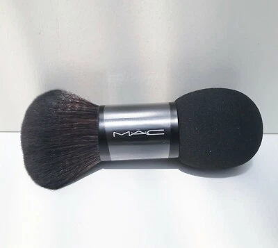 1x MAC dual-ended Foundation / Sponge Brush, Full Size, Brand New! - Image 1 of 4