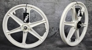PRO+ 20" FAHRRAD GT STYLE MAG RÄDER 6 SPEICHEN WEISS FÜR BMX FAHRRÄDER (SCHWARZES ZAHNRAD) - Bild 1 von 4