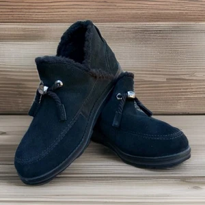 Muk Luks Ziggy Stiefelette Damen Wildleder schwarz Gr. 7 Memory Foam wasserabweisend - Bild 1 von 15